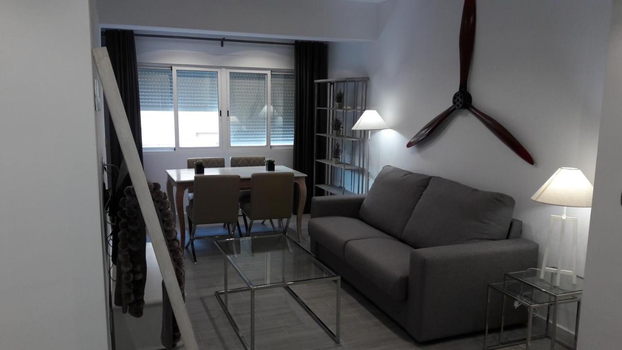 Apartament Guesting Velazquez Kadyks Zewnętrze zdjęcie