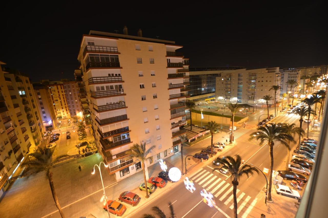 Apartament Guesting Velazquez Kadyks Zewnętrze zdjęcie